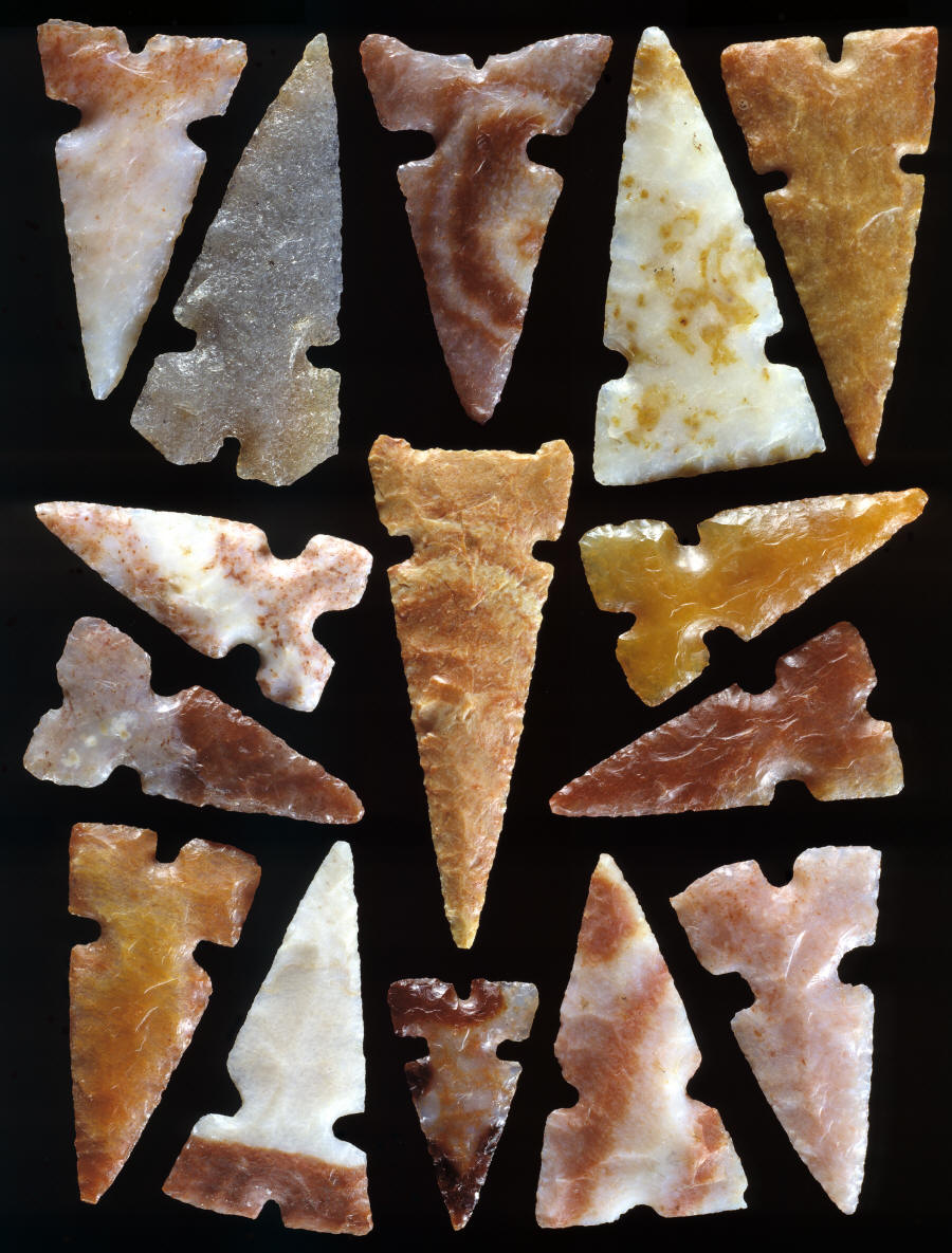 15 Cahokia "gem points."