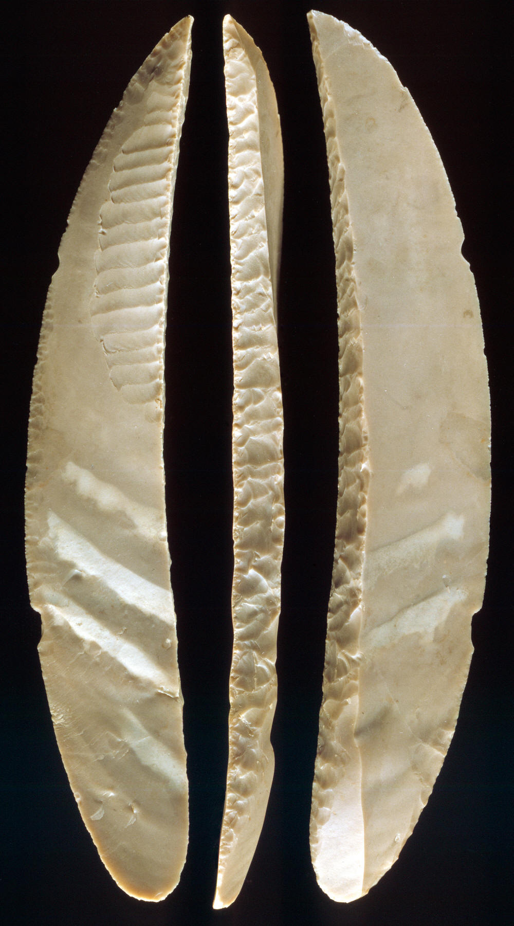 Gerzean knife that is made on a flake from Egypt.