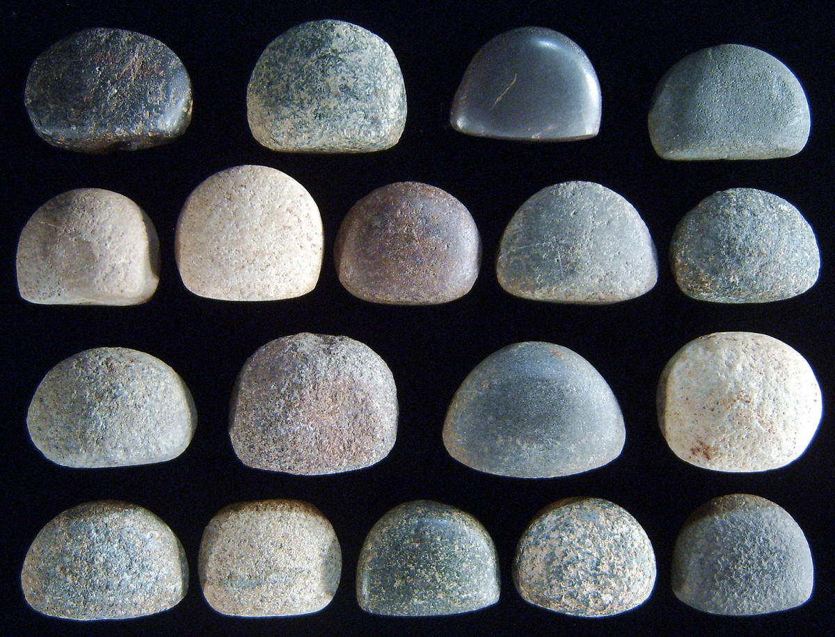 18 examples of hemispheres from Illinois.