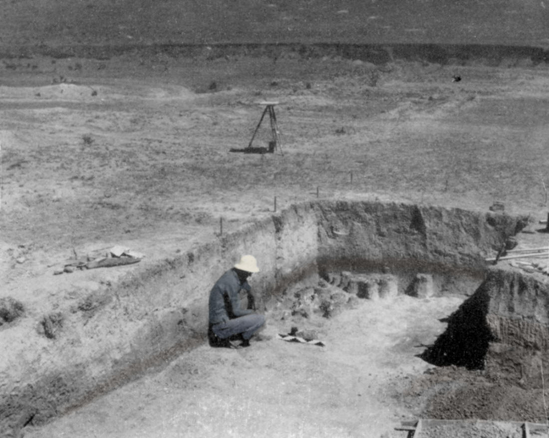 Lindenmeier site excavation showing the dark midden.