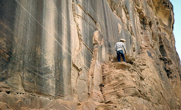 Cliff wall with petroglyphs, Canyon De Chelly, Arizona.