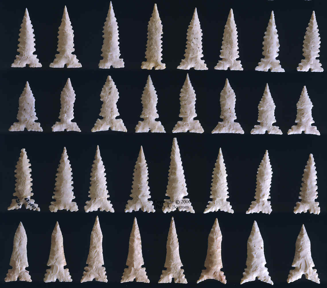 Stylized arrow point art forms from nound 72.