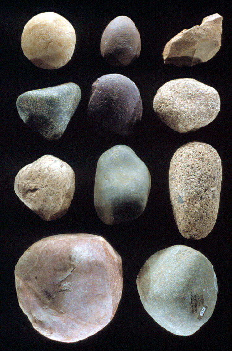 11 hammer stones from the Olive Branch site.