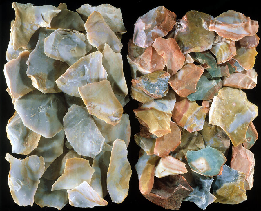 Heat treated and unheat-treated Flint Ridge flint.