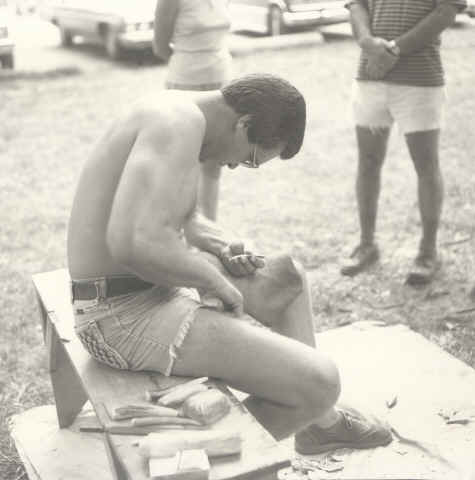 Greg Thomas flintknapping at Cahokia Mounds.
