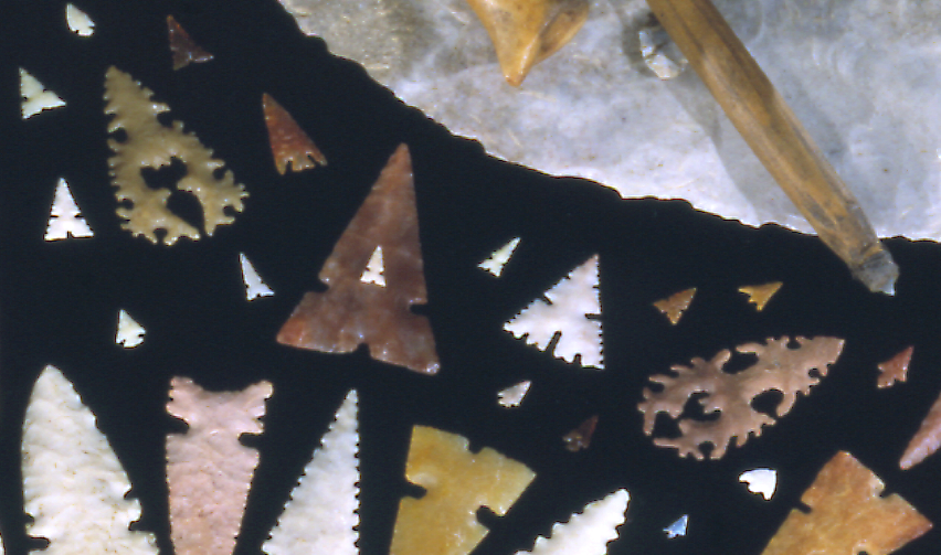 Old and modern-made points.