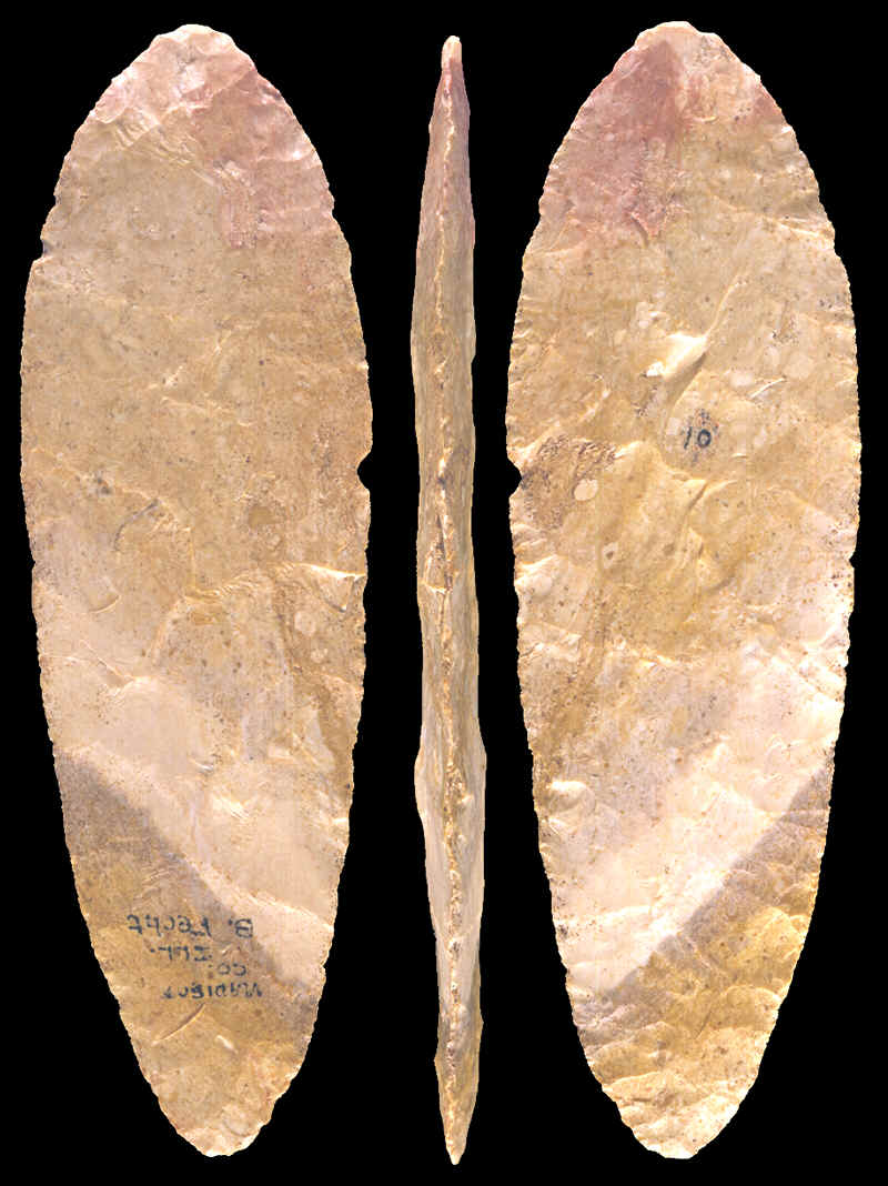 Ramey knife made of Burlington chert.